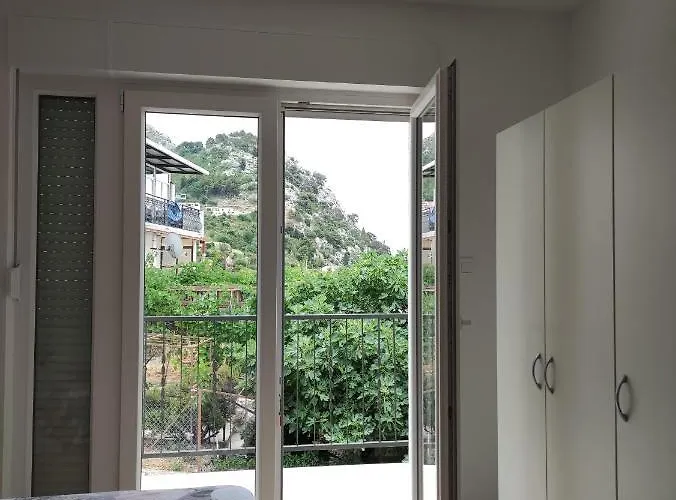 Apartment Rake Omiš