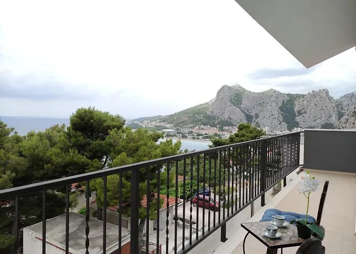 Rake Apartment Omiš
